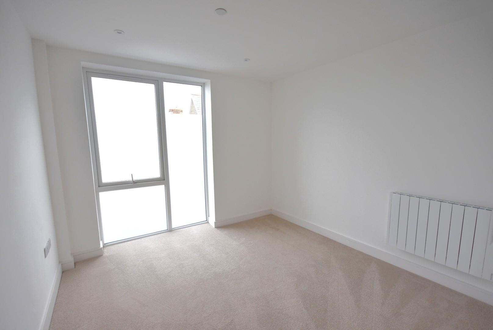 Apartment 8, Windsor Gardens, 56A Windsor Road, Penarth, CF64 1JJ